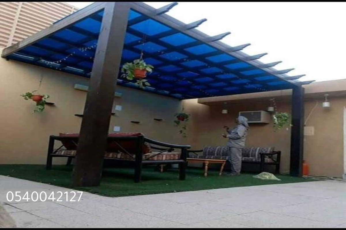 مقاومة للأمطار الغزيرة والثلوج مما يحمي من التسربات.