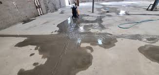 أفضل مواد عزل هناجر في الدمام لحمايتها من العوامل الجوية القاسية