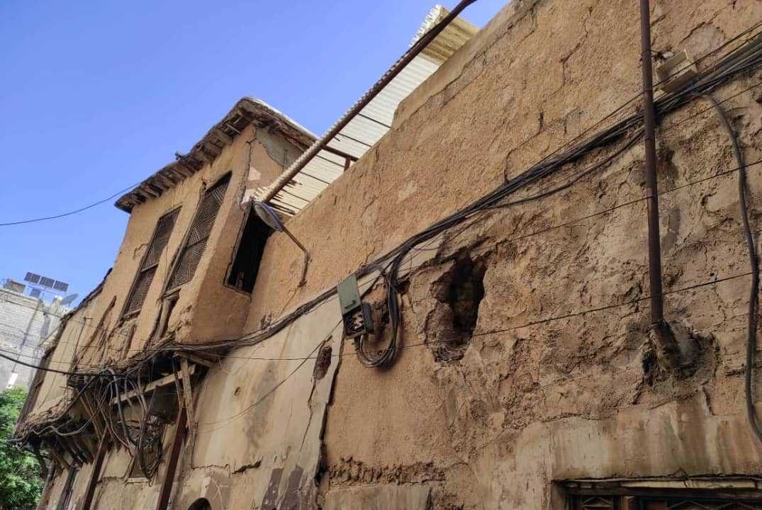 ترميم المباني يحافظ على جمالها ويزيد من عمرها الافتراضي بفضل أعمال الصيانة.