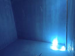 عزل خزانات المياه باستخدام مواد مبتكرة في الدمام والشرقية